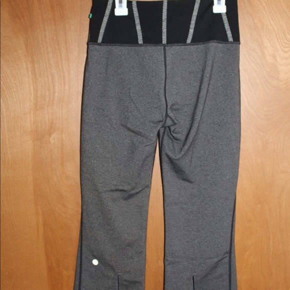 Lululemon Capri Pants 6 - Picture 2 of 7